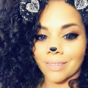 Meet your Posher, Vivian